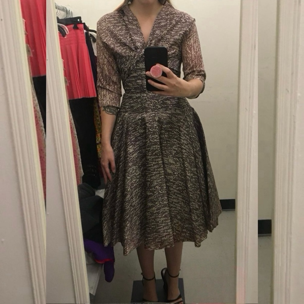 Vintage 50s Patterned Swing Dress - Picture 2 of 11